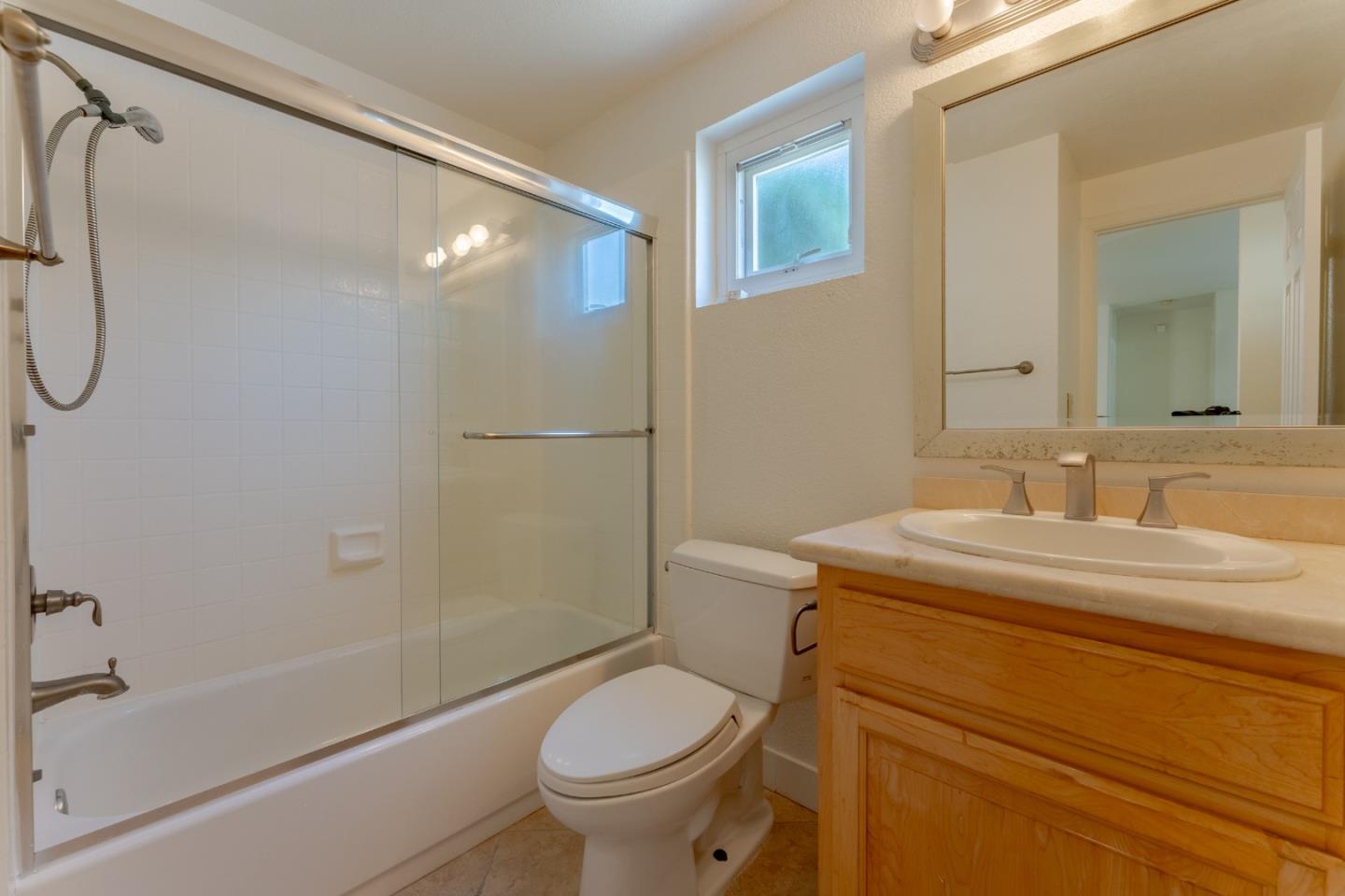 Photo #5: ML82052058 Listing: Photo #5