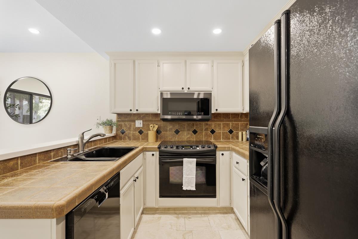 Photo #16: ML82052066 Listing: Photo #16