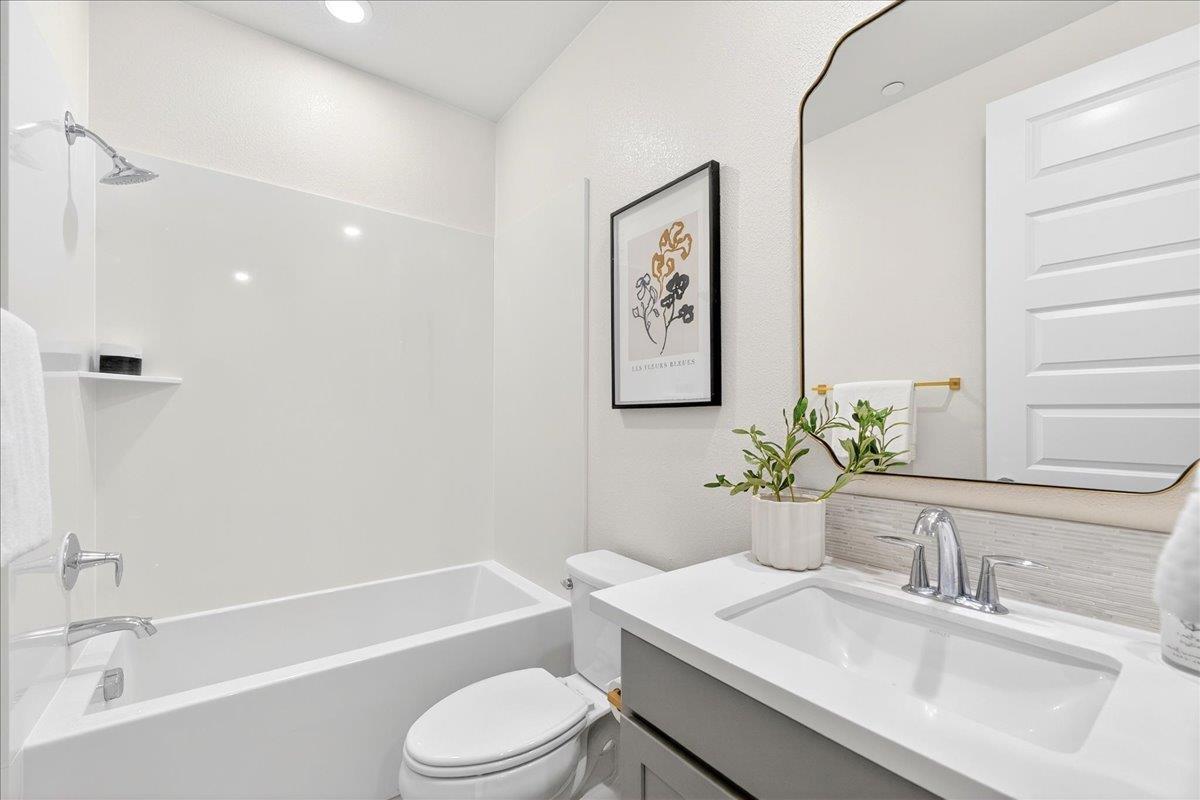 Photo #18: ML82052073 Listing: Photo #18