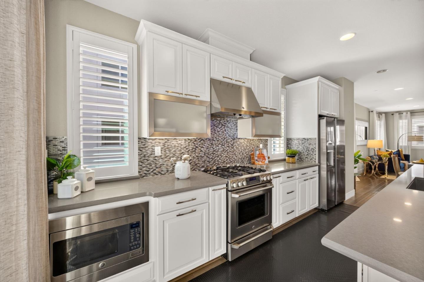 Photo #18: ML82052074 Listing: Photo #18