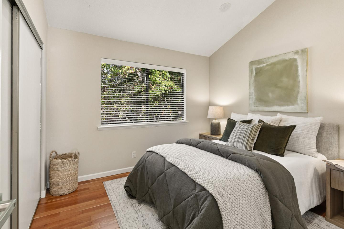 Photo #13: ML82052076 Listing: Photo #13
