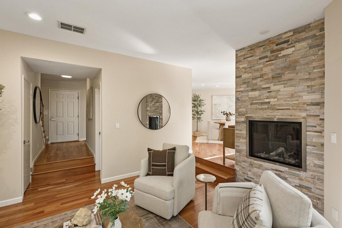 Photo #3: ML82052076 Listing: Photo #3