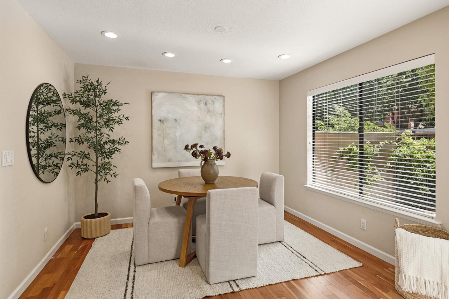 Photo #5: ML82052076 Listing: Photo #5