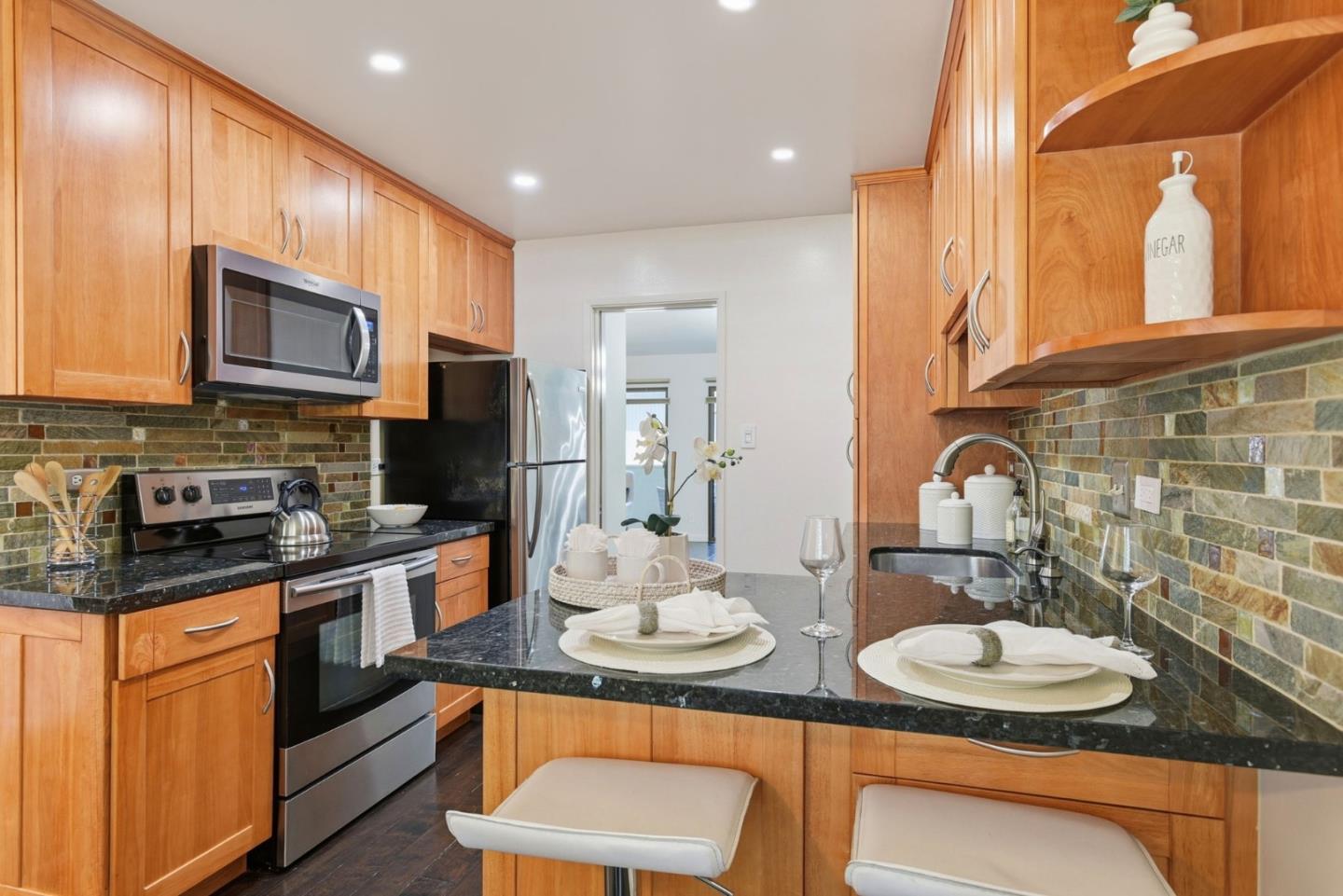 Photo #12: ML82052077 Listing: Photo #12