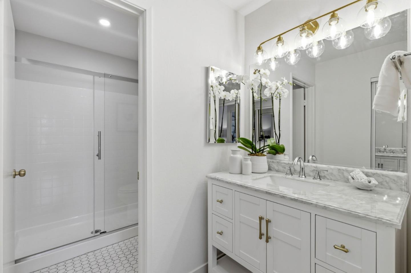 Photo #12: ML82052115 Listing: Photo #12