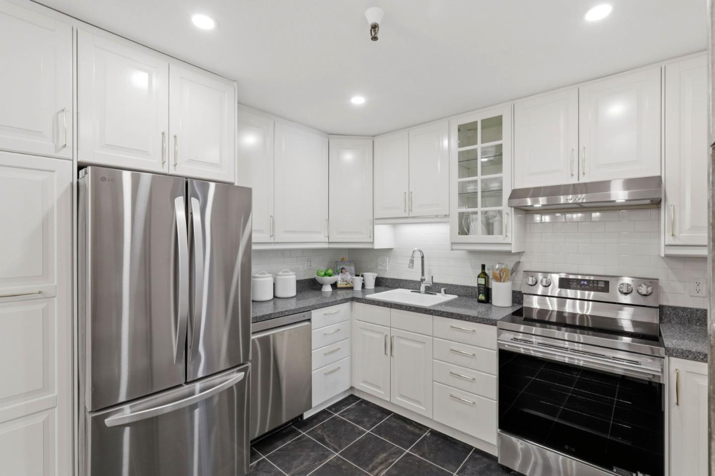 Photo #6: ML82052115 Listing: Photo #6