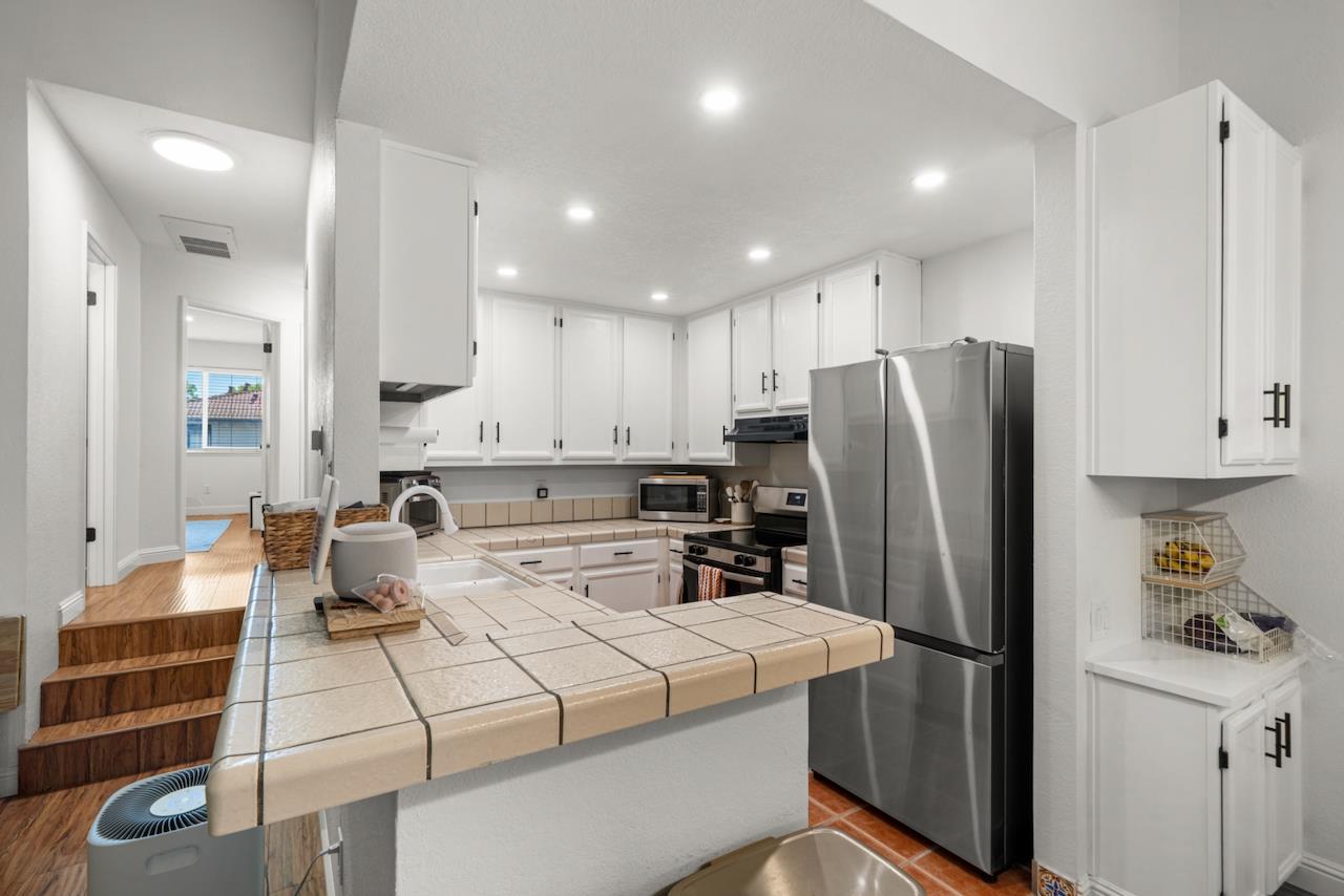 Photo #11: ML82052119 Listing: Photo #11