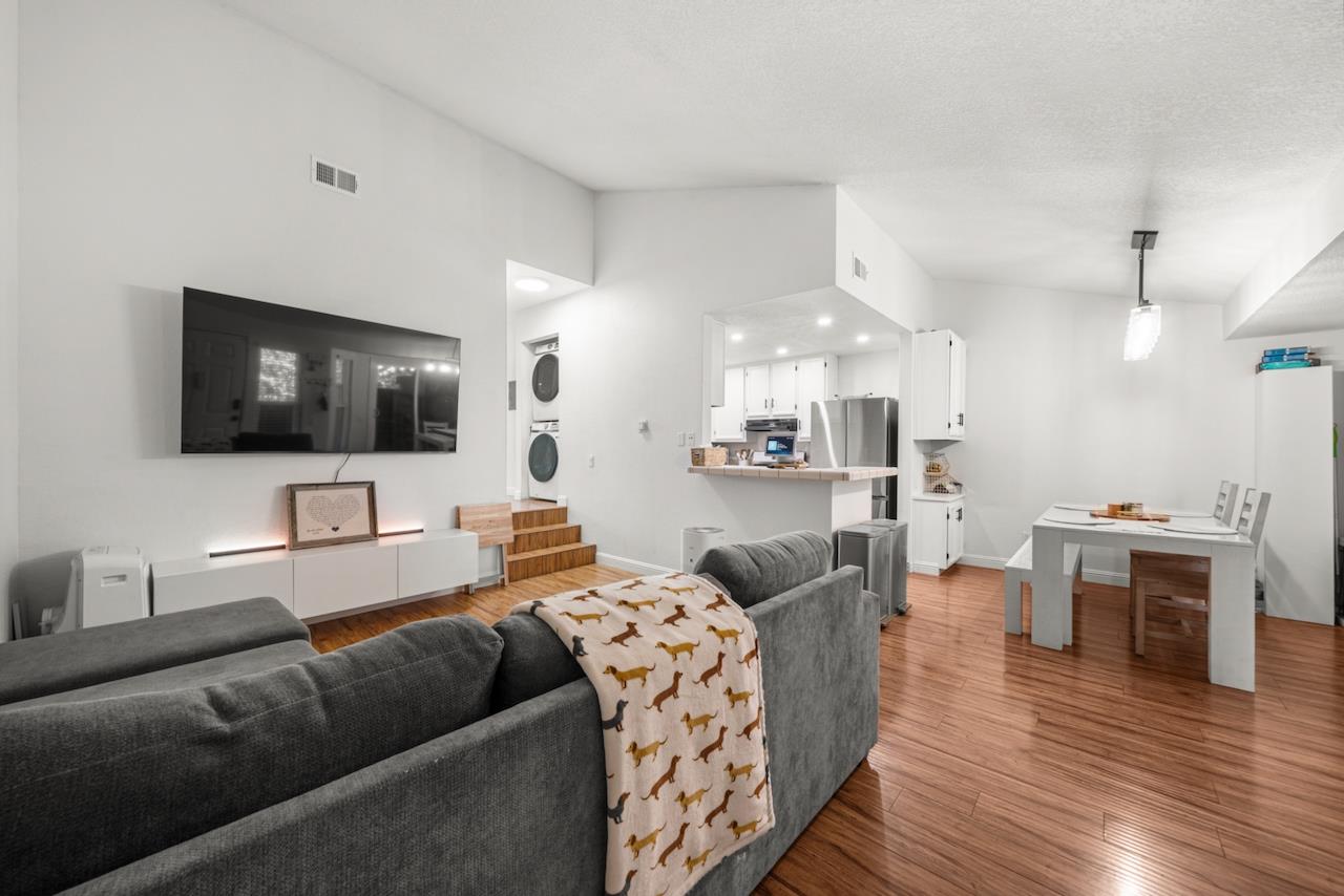 Photo #3: ML82052119 Listing: Photo #3