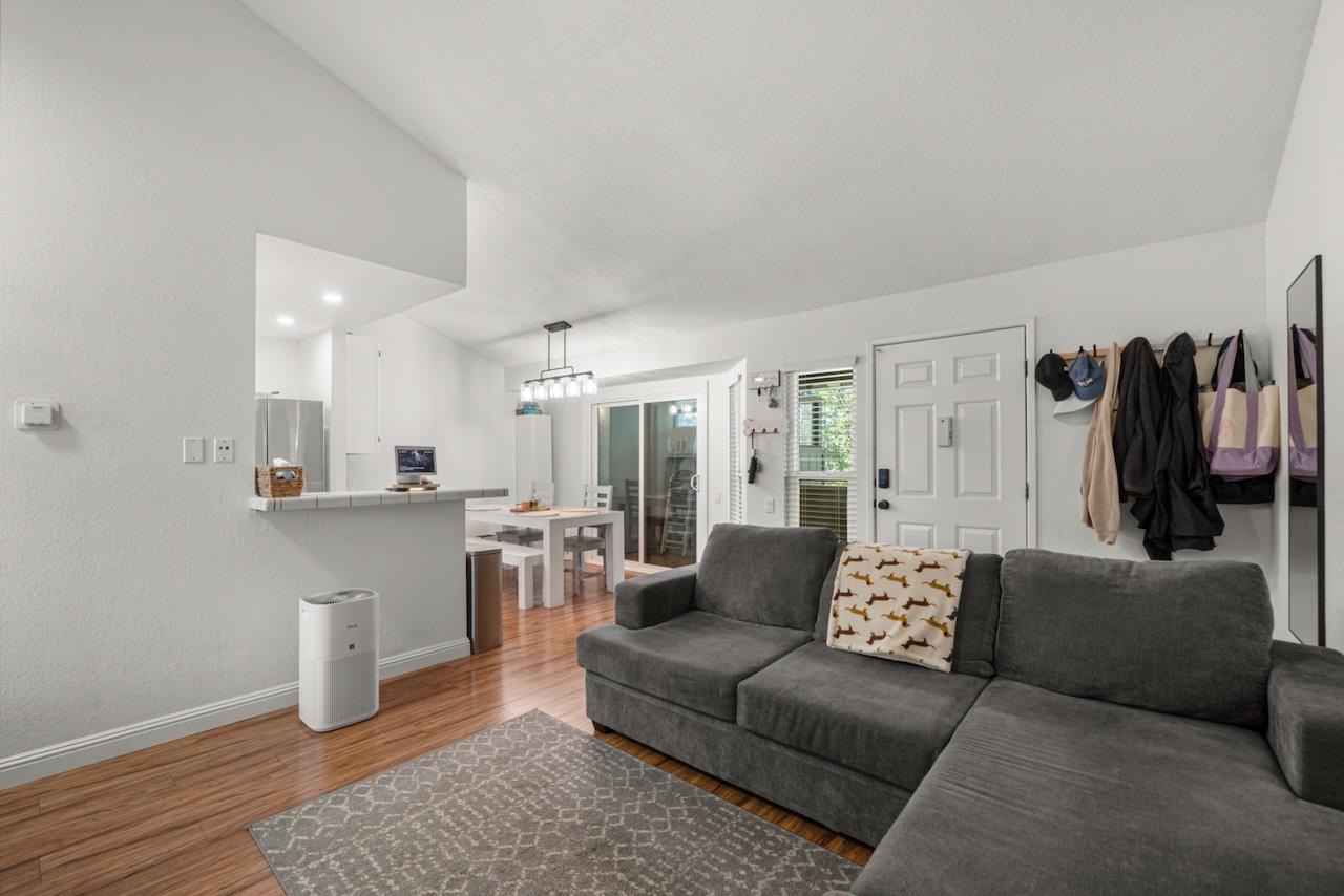 Photo #6: ML82052119 Listing: Photo #6