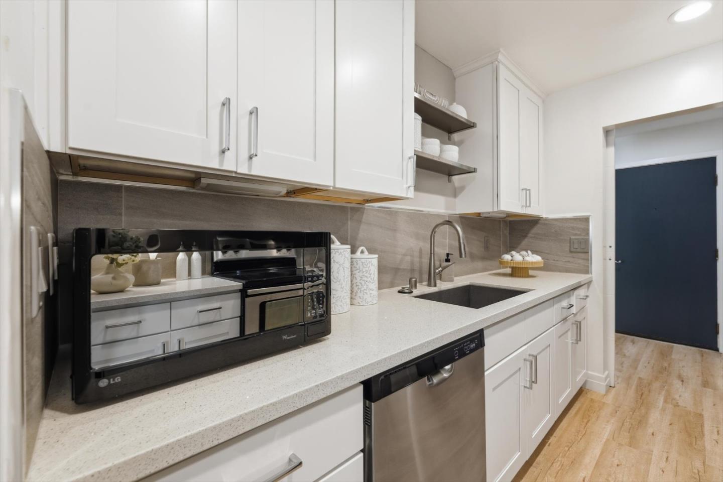 Photo #12: ML82052182 Listing: Photo #12