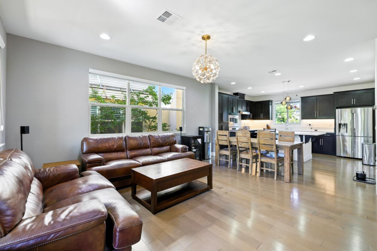 Photo #5: ML82052197 Listing: Photo #5