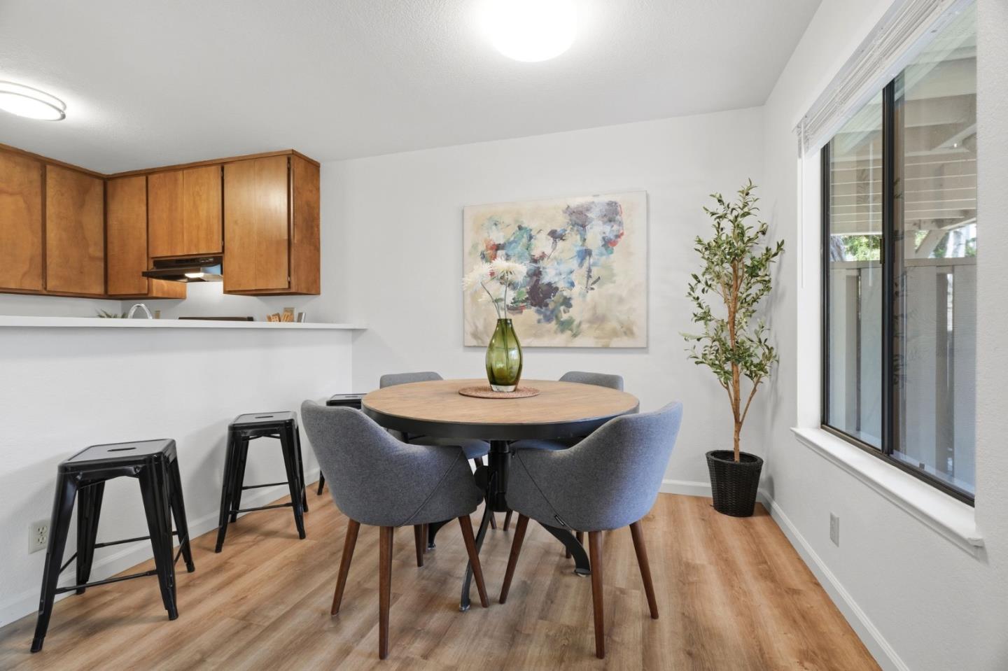 Photo #8: ML82052199 Listing: Photo #8