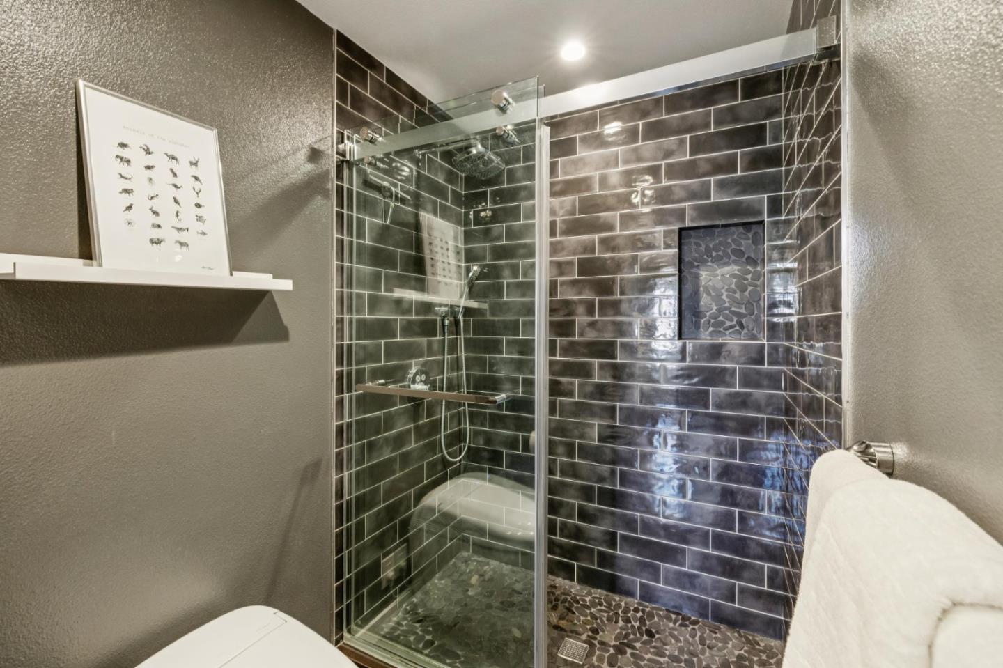 Photo #31: ML82052206 Listing: Photo #31