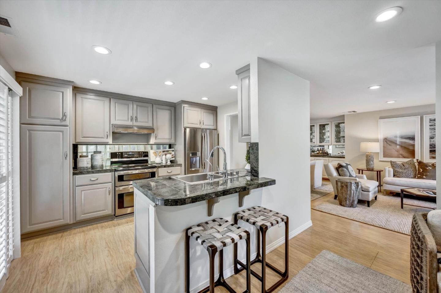 Photo #7: ML82052220 Listing: Photo #7