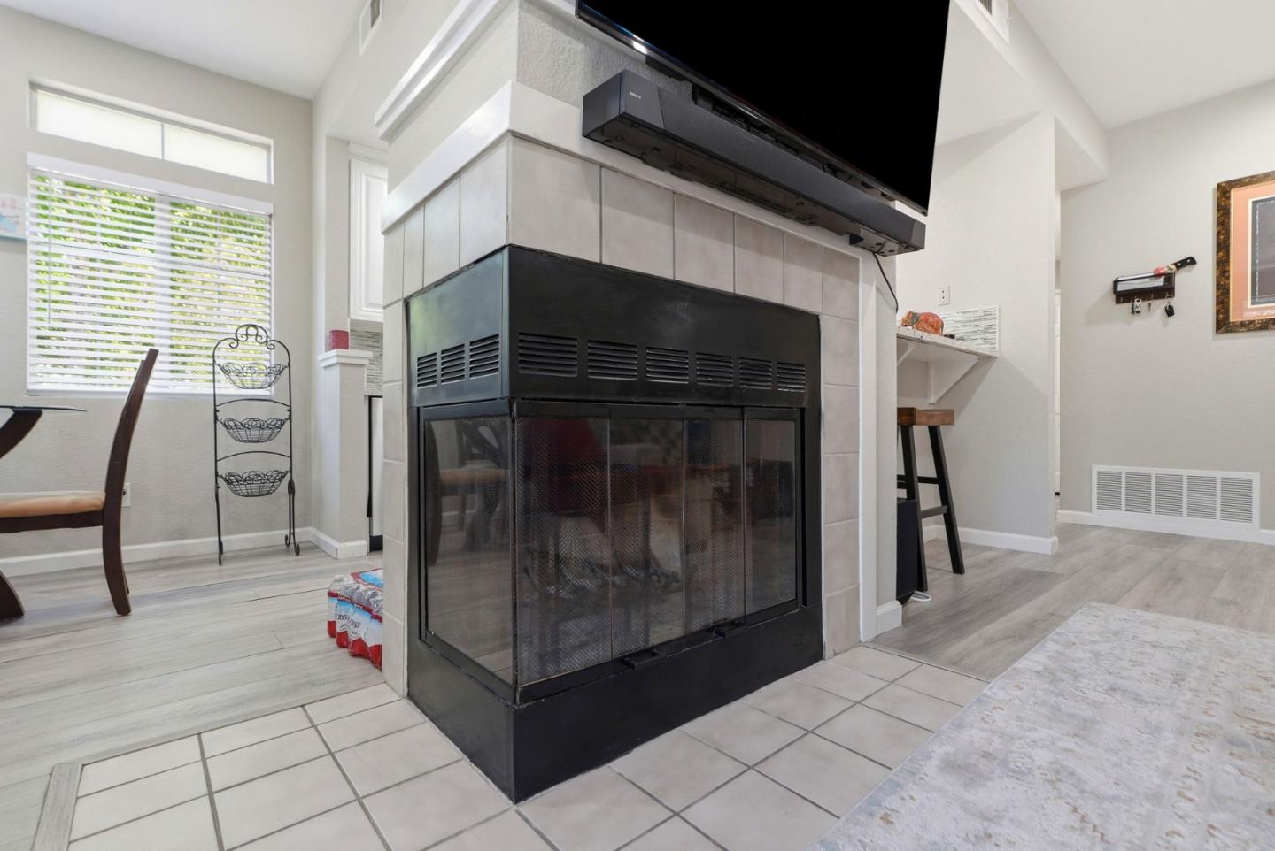 7750 Canyon Meadow Cir Apt G, Pleasanton, CA 94588 photo 10