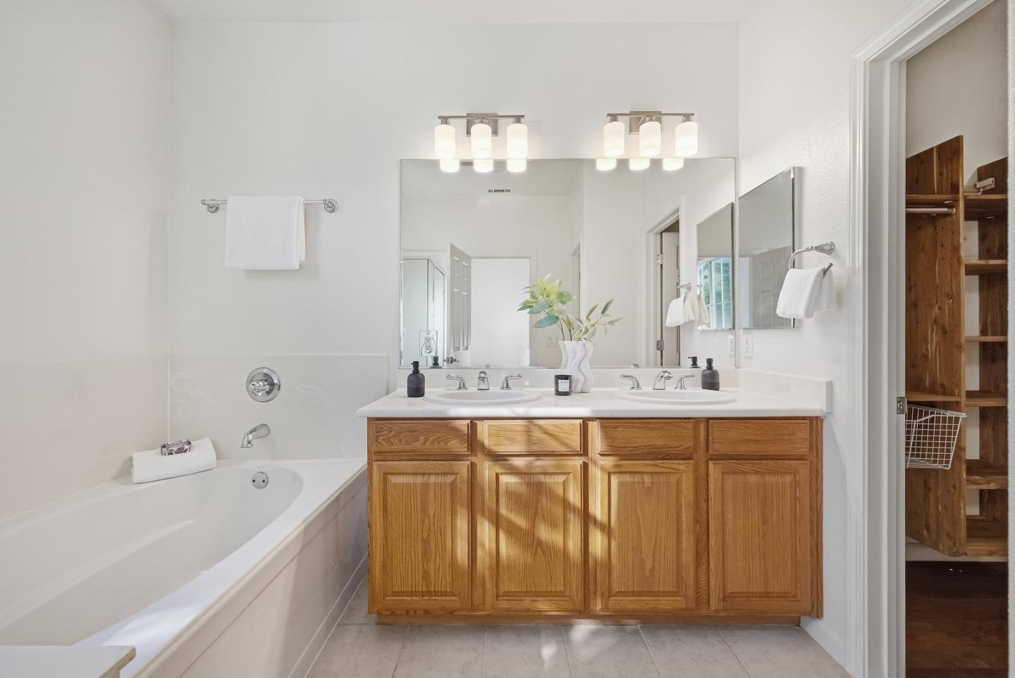 Photo #19: ML82052280 Listing: Photo #19