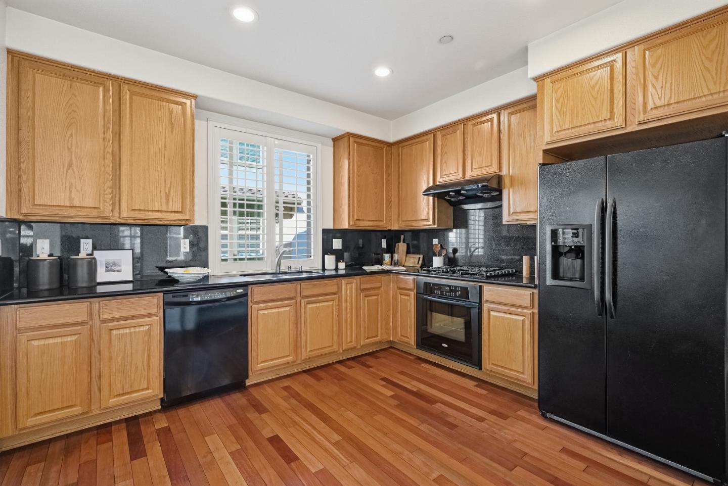 Photo #9: ML82052280 Listing: Photo #9