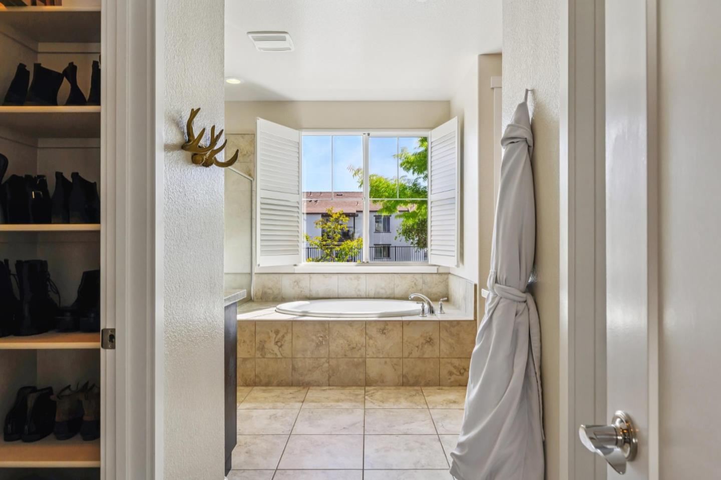 16406 E Garrison Dr, Monterey County, CA 93933 photo 13