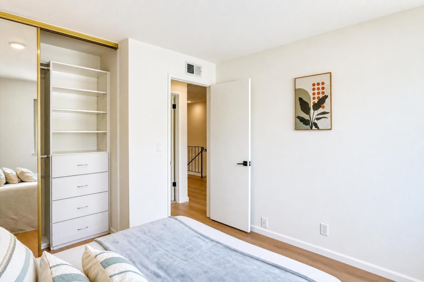 Photo #25: ML82052295 Listing: Photo #25