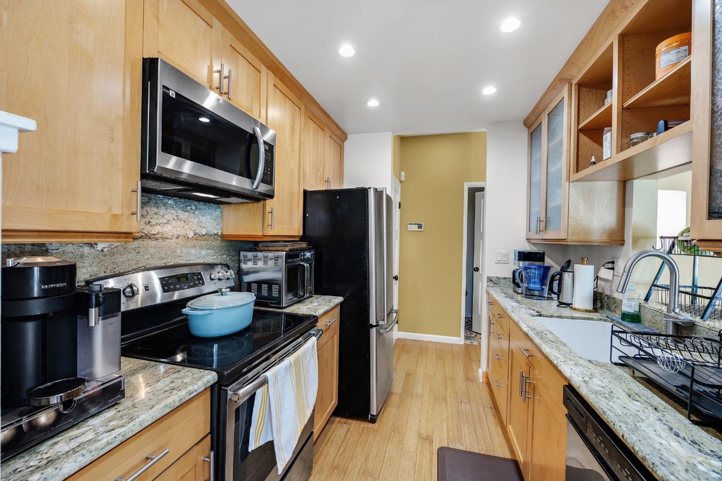 Photo #5: ML82052348 Listing: Photo #5