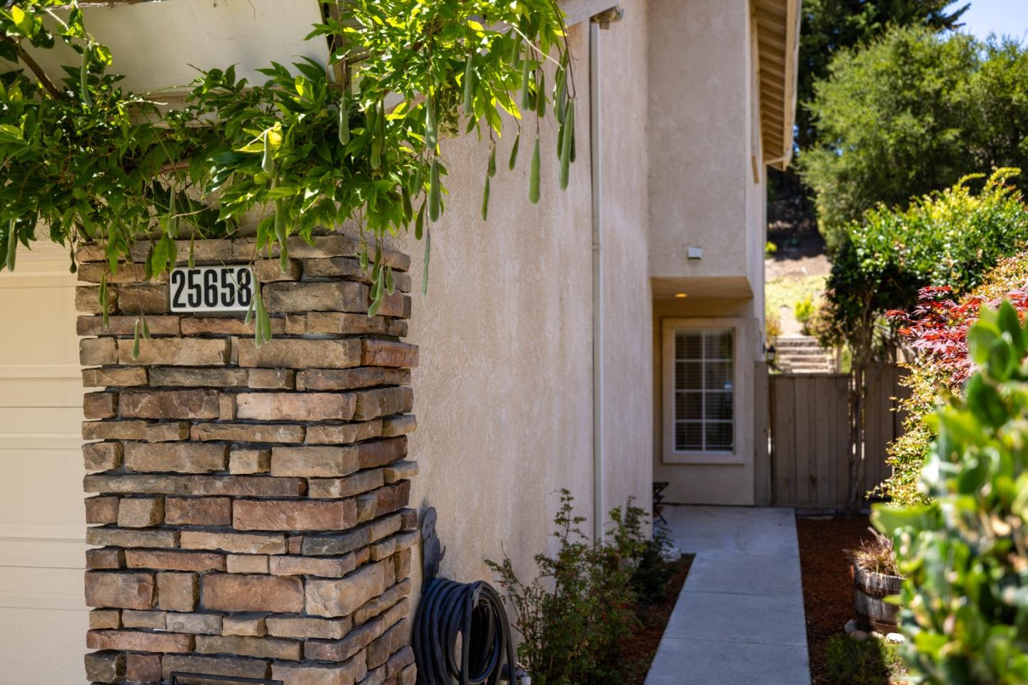 25658 Wisteria CT, Salinas, CA 93908, Photo 3