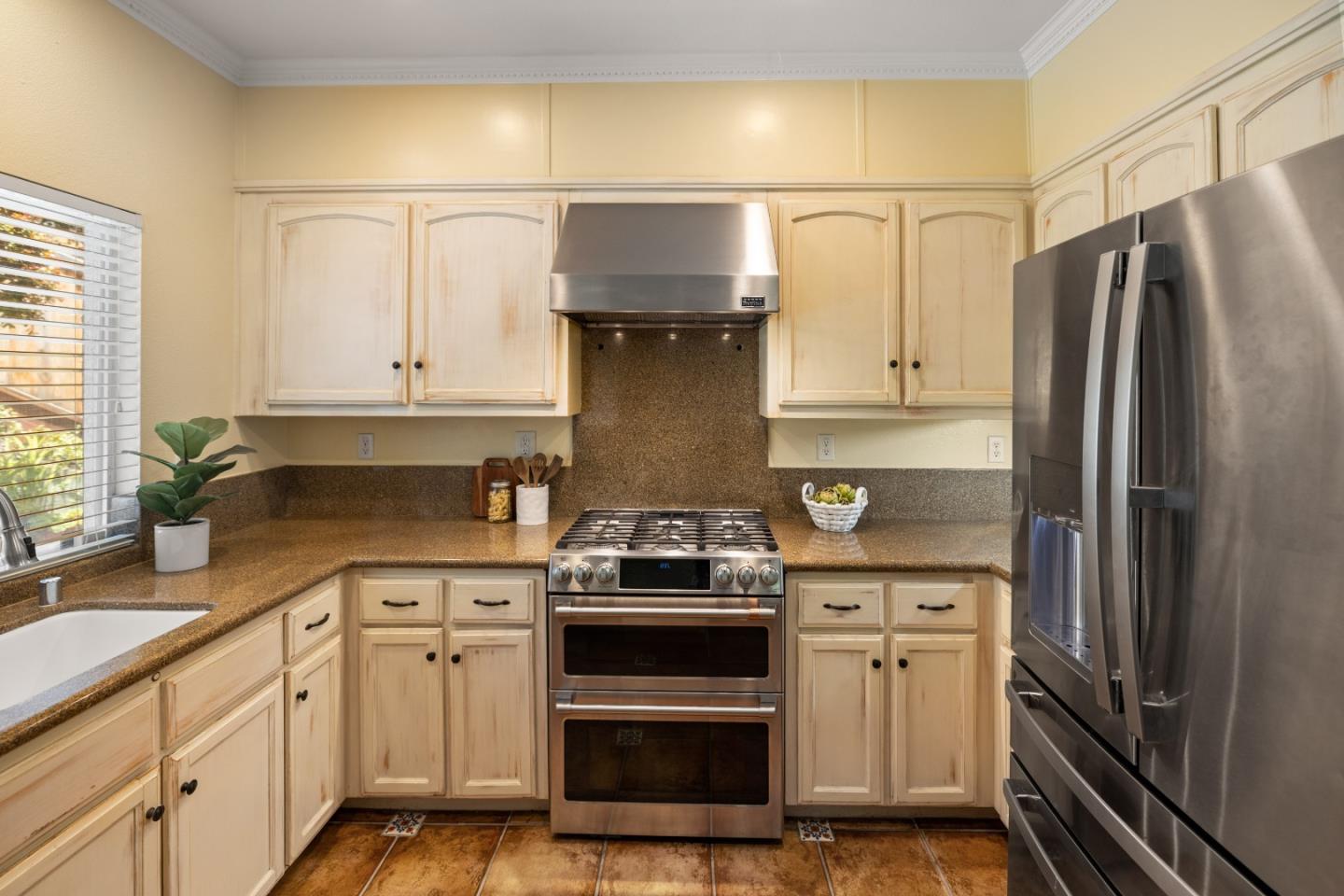 25658 Wisteria Ct, Monterey County, CA 93908 photo 8
