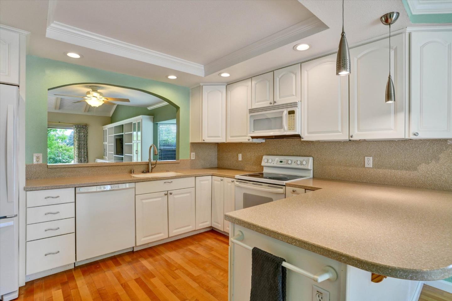 Photo #10: ML82052379 Listing: Photo #10