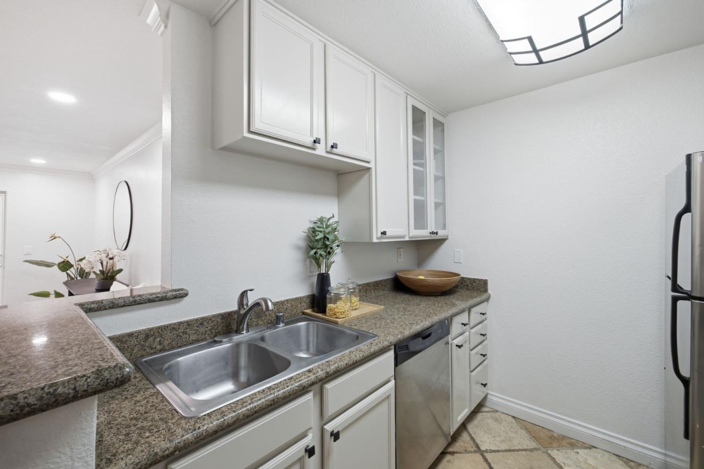 Photo #5: ML82052385 Listing: Photo #5
