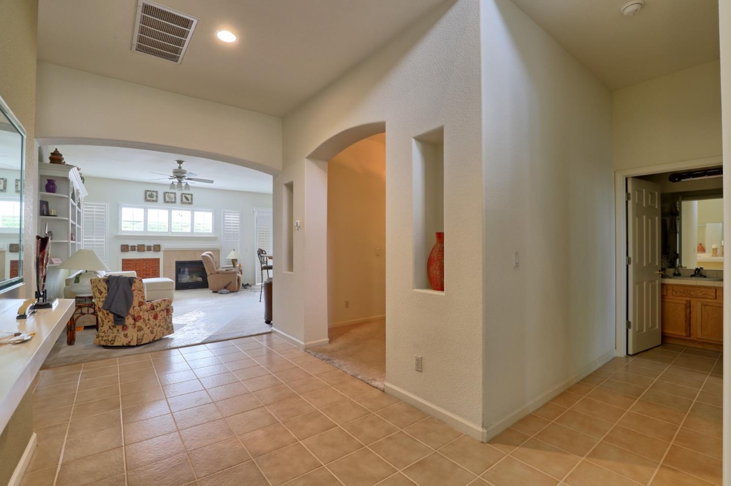 Photo #17: ML82052391 Listing: Photo #17