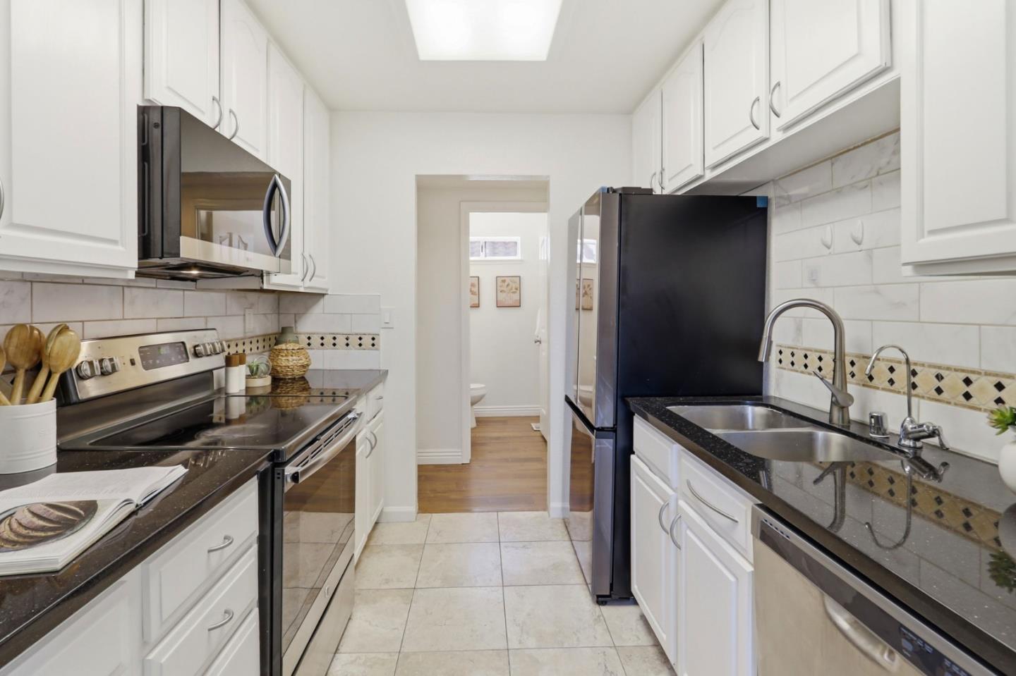 Photo #6: ML82052392 Listing: Photo #6