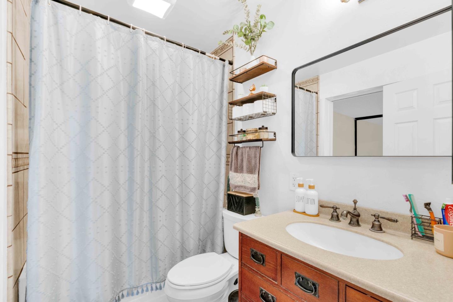 Photo #15: ML82052398 Listing: Photo #15