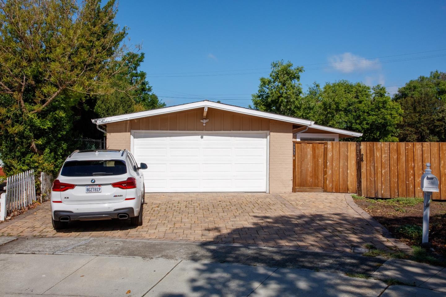Front Image Thumbnail for ML82052420