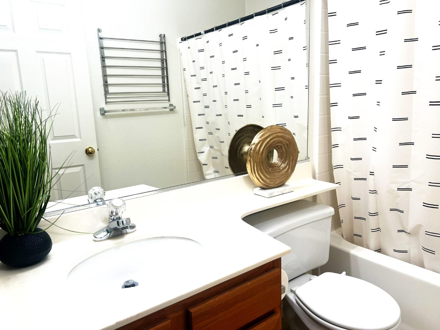 Photo #17: ML82052473 Listing: Photo #17