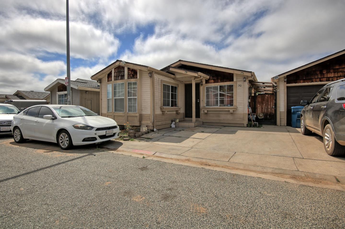 Front Image Thumbnail for ML82052492