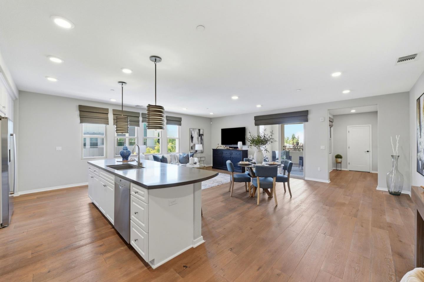 Photo #17: ML82052495 Listing: Photo #17