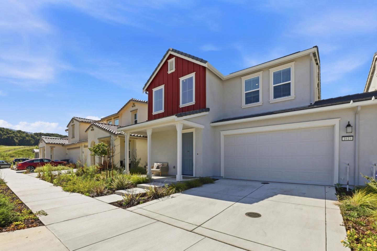 Front Image Thumbnail for ML82052586