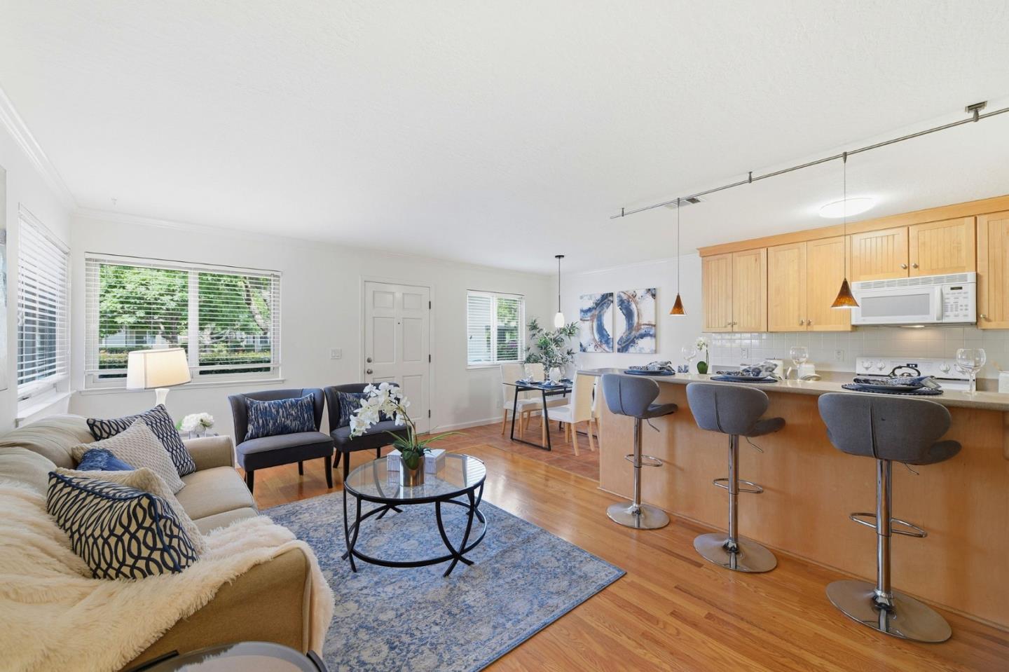 Photo #2: ML82052619 Listing: Photo #2