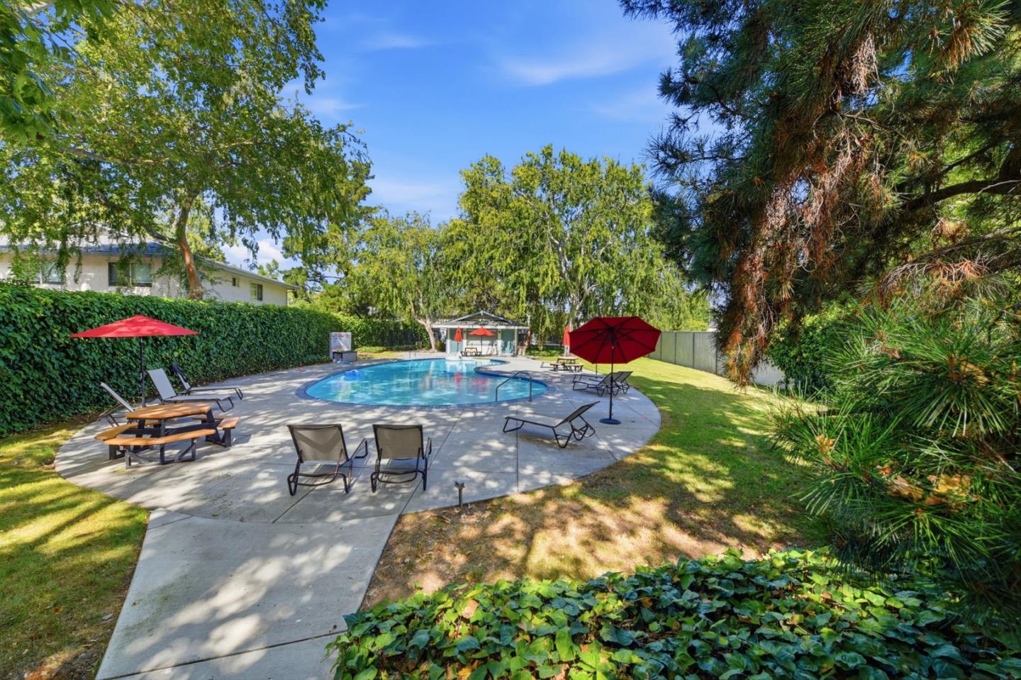 Photo #28: ML82052619 Listing: Photo #28