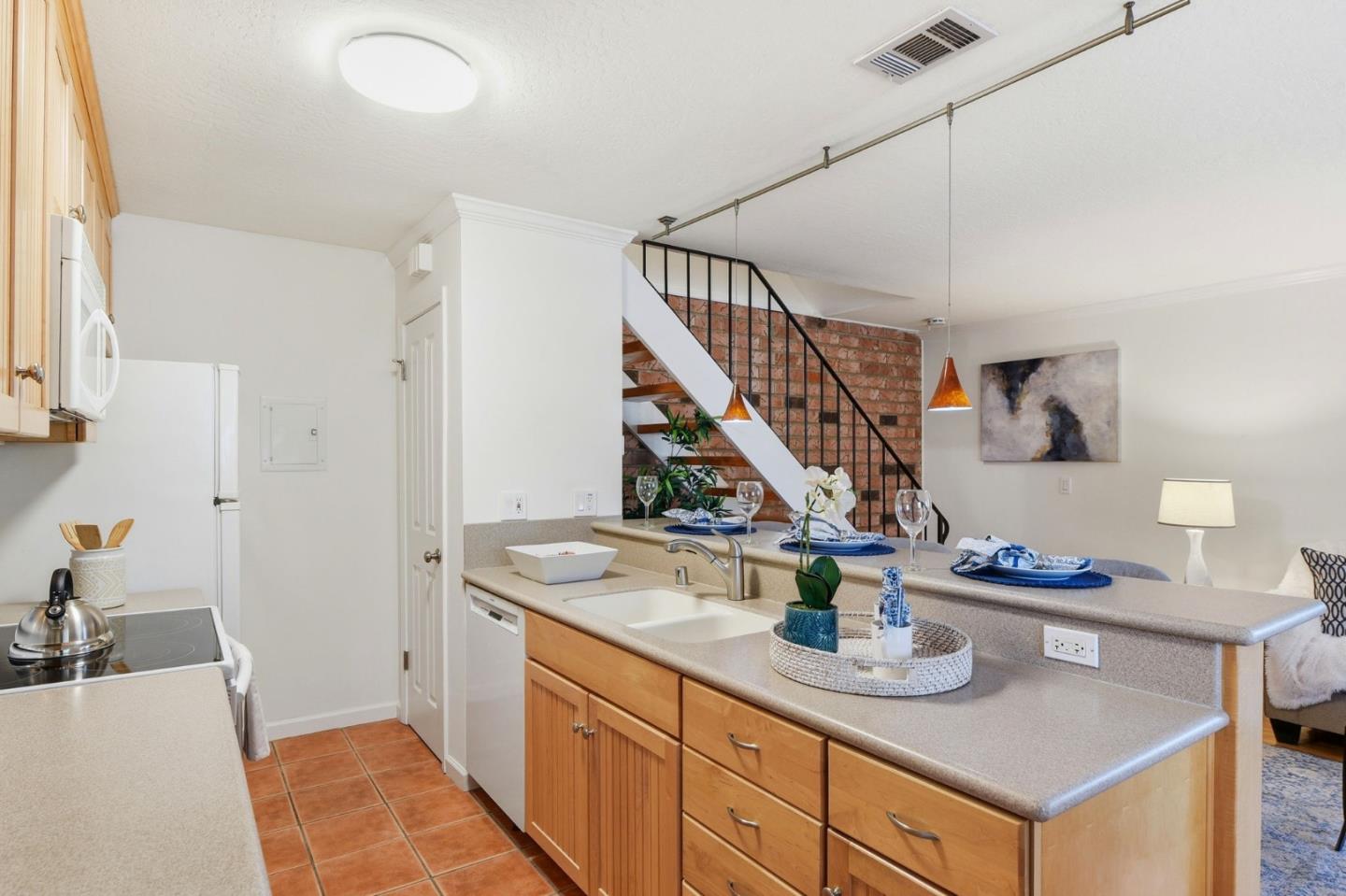 Photo #7: ML82052619 Listing: Photo #7