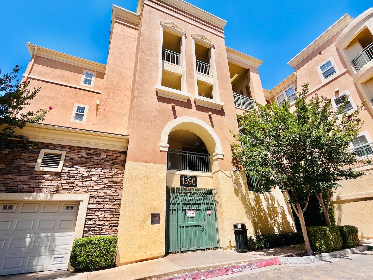 1390 Saddle Rack ST 425