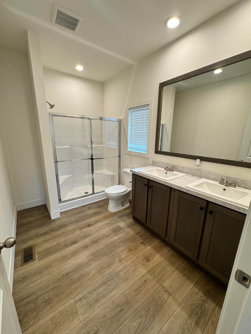 6884 E Serenity DR 6884, Sacramento, CA 95823, Photo 3