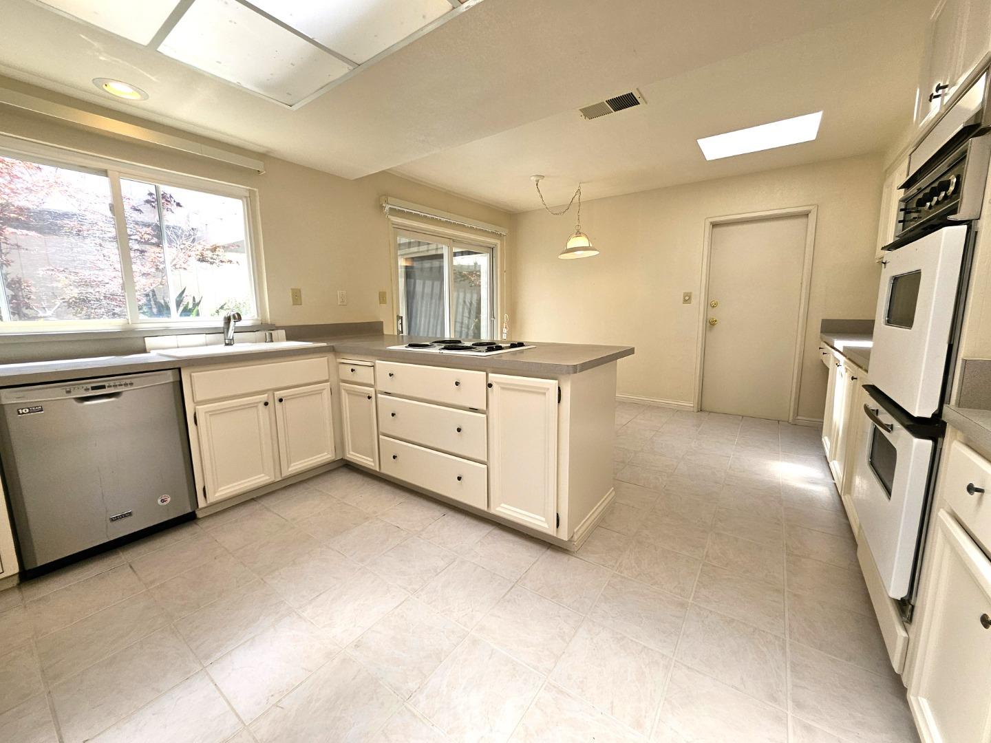 Photo #18: ML82052663 Listing: Photo #18