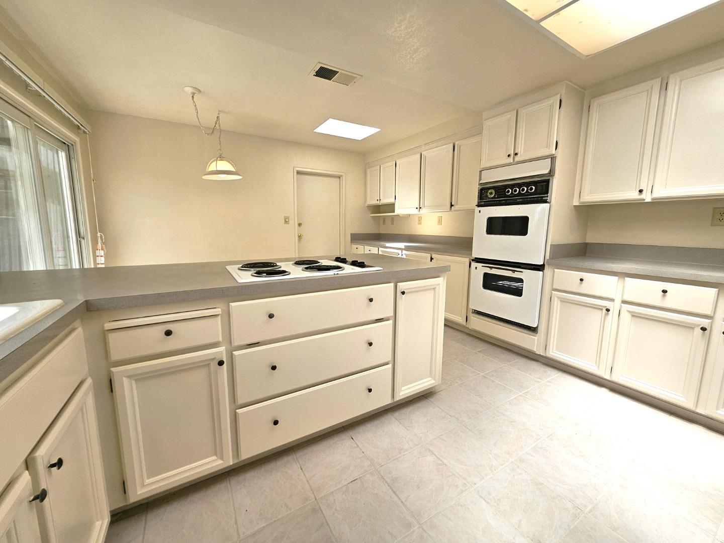 Photo #19: ML82052663 Listing: Photo #19