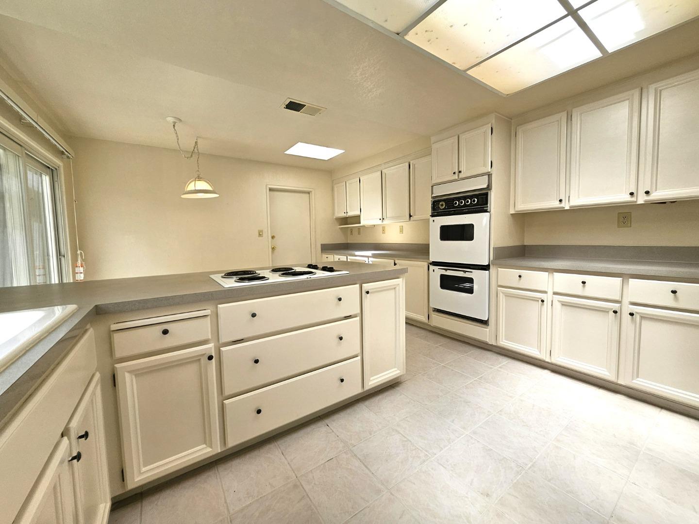 Photo #22: ML82052663 Listing: Photo #22
