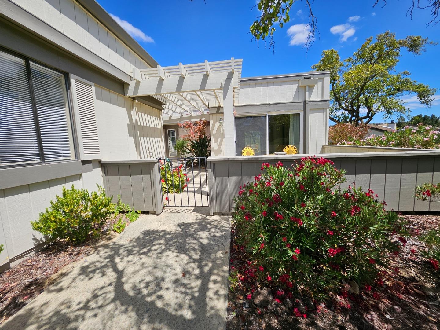 Photo #5: ML82052663 Listing: Photo #5