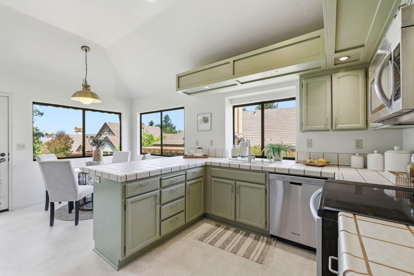 Photo #12: ML82052686 Listing: Photo #12