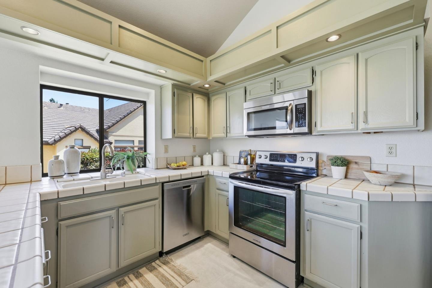 Photo #13: ML82052686 Listing: Photo #13