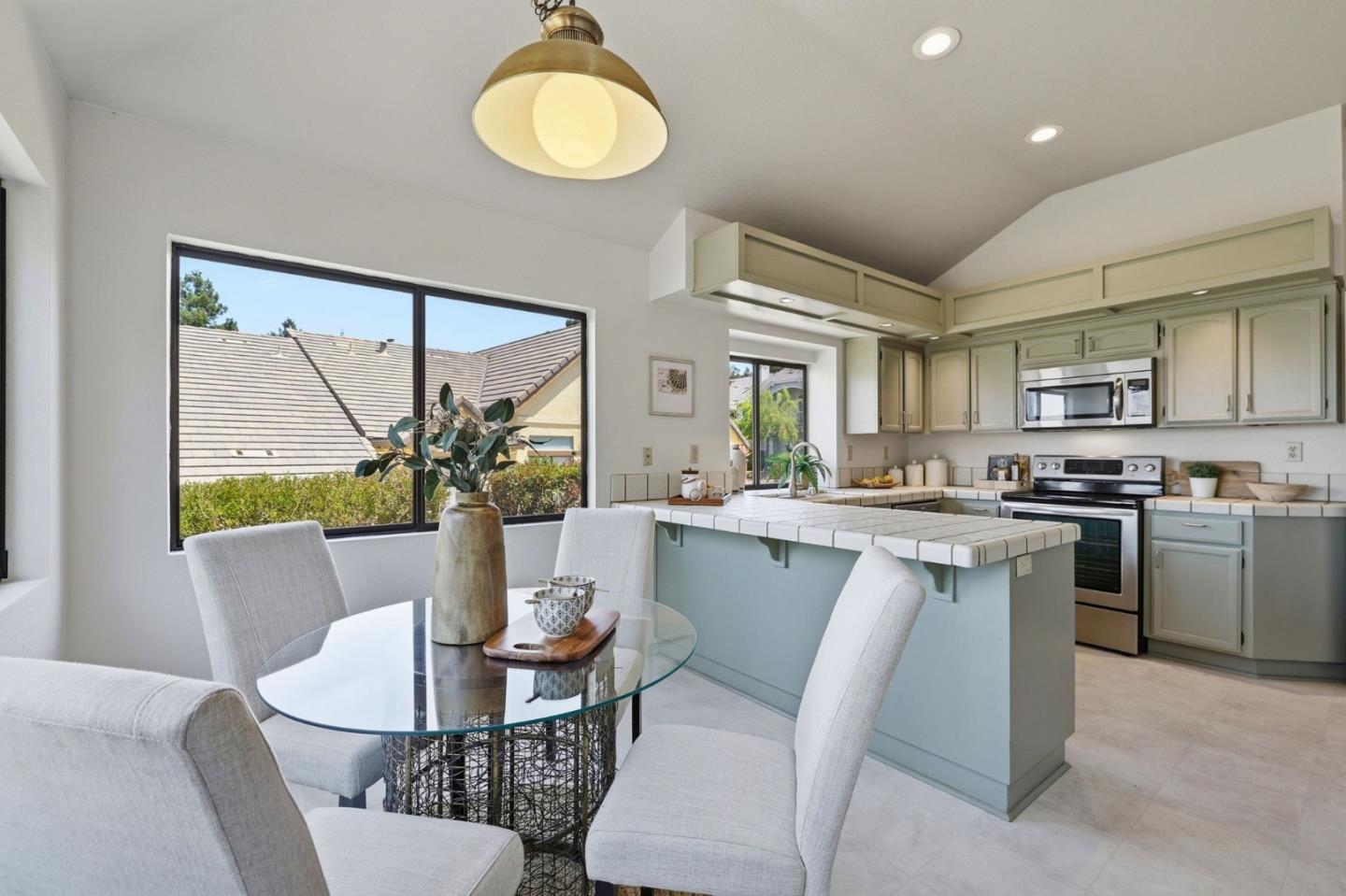 Photo #19: ML82052686 Listing: Photo #19
