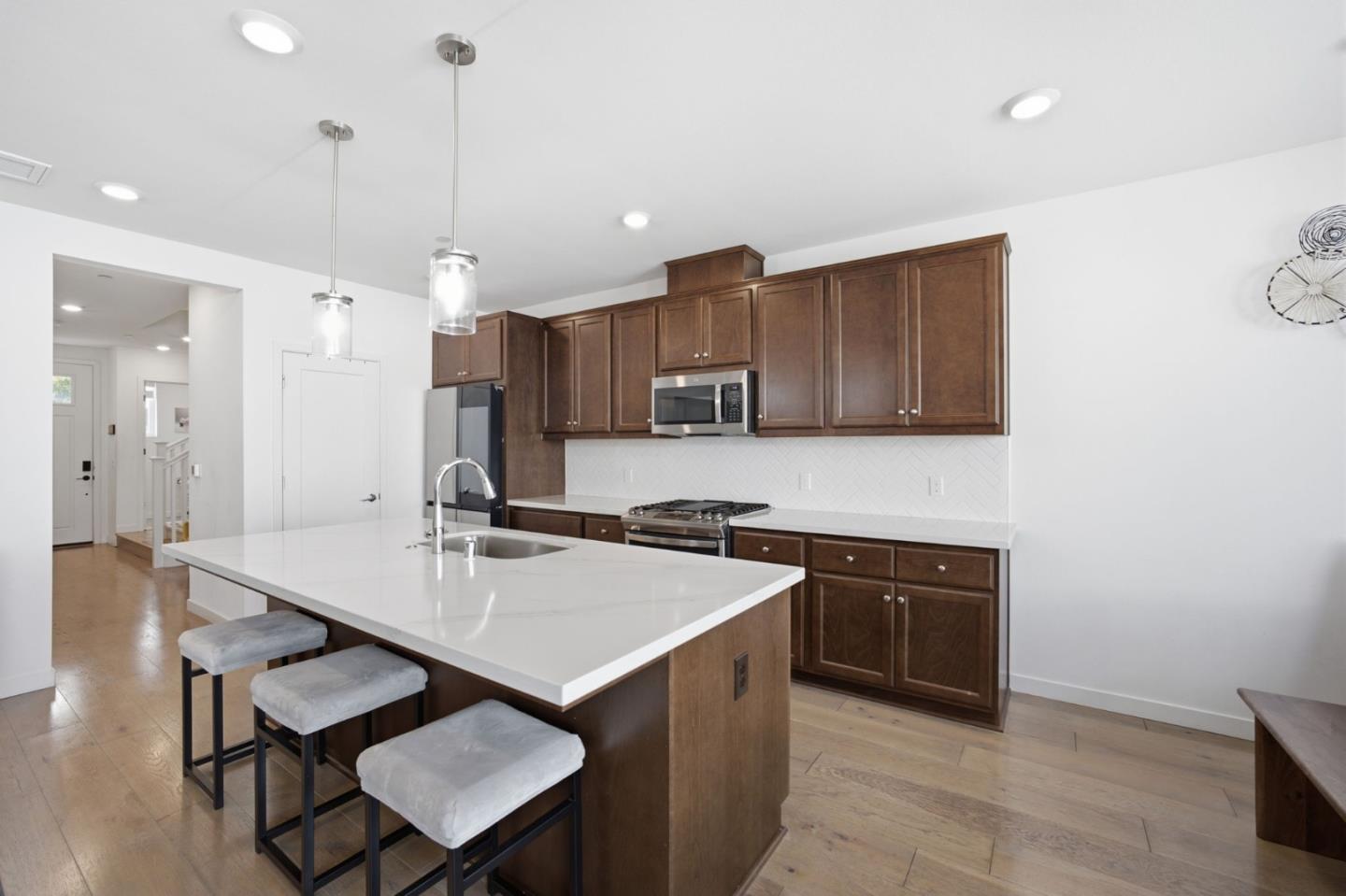 493 Cambridge ST, SanFrancisco, CA 94134, Photo 6
