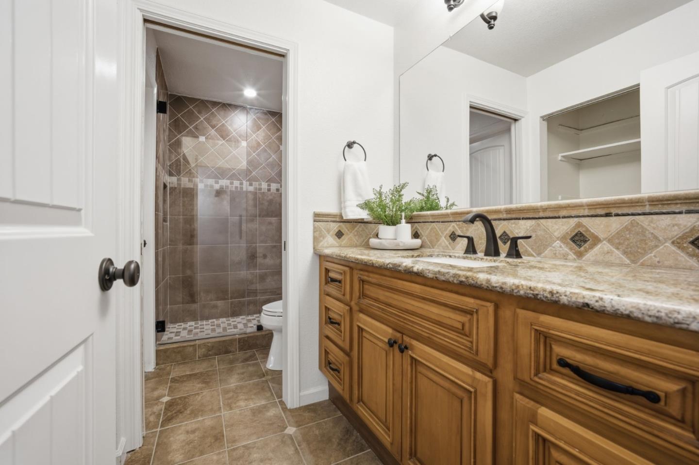 Photo #13: ML82052725 Listing: Photo #13